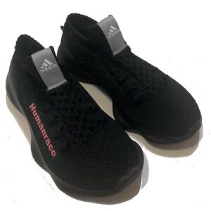 5.5 / Pharrell x Human Race Sichona
'Black Shock Pink' sneakers